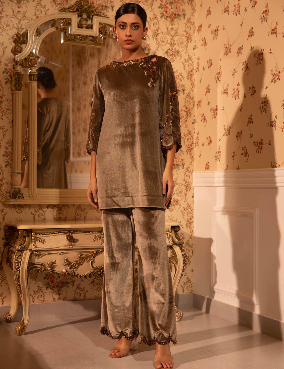 Gold Baroque Velvet Kurti With Trousers