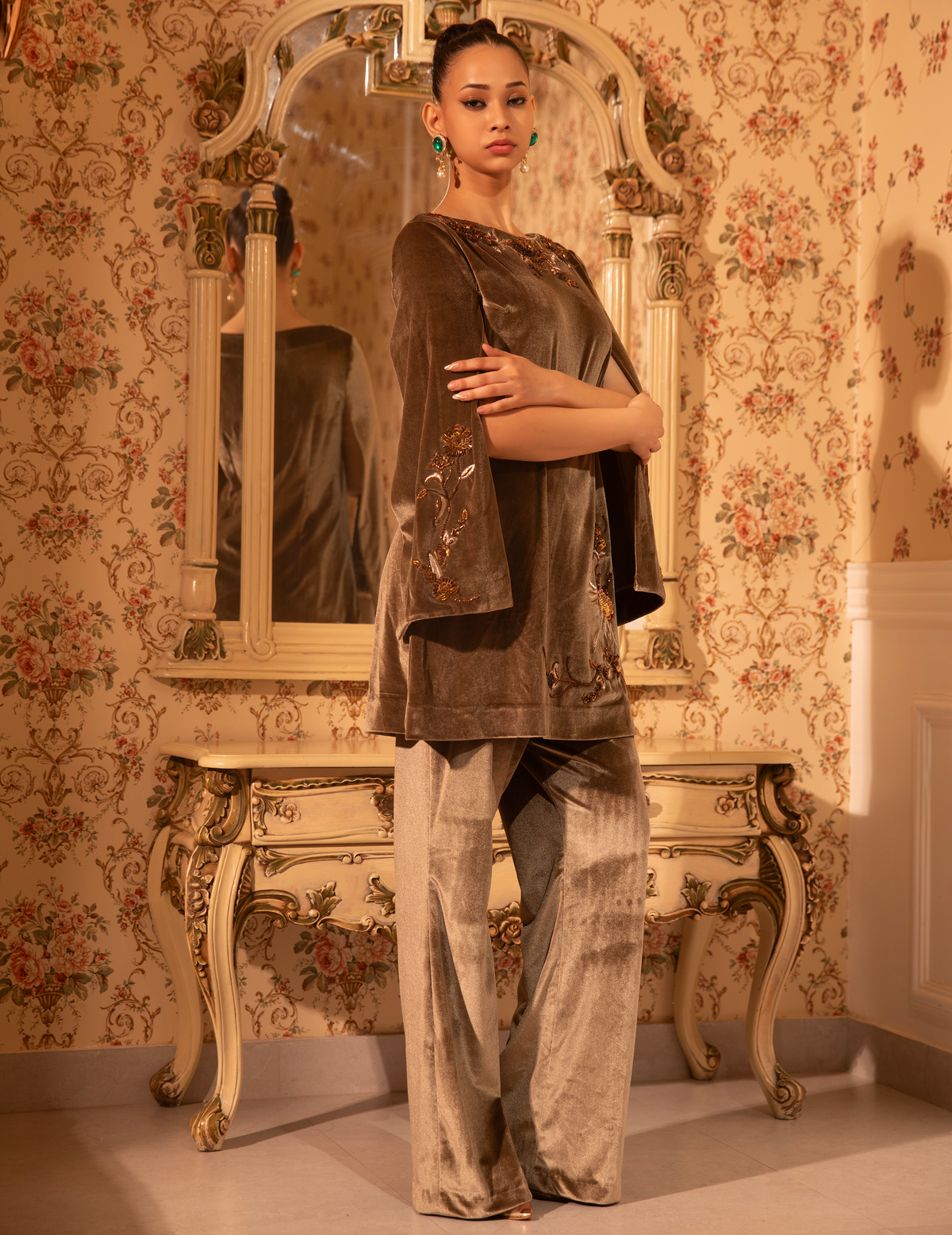 Gold Baroque Velvet Cape With Trousers
