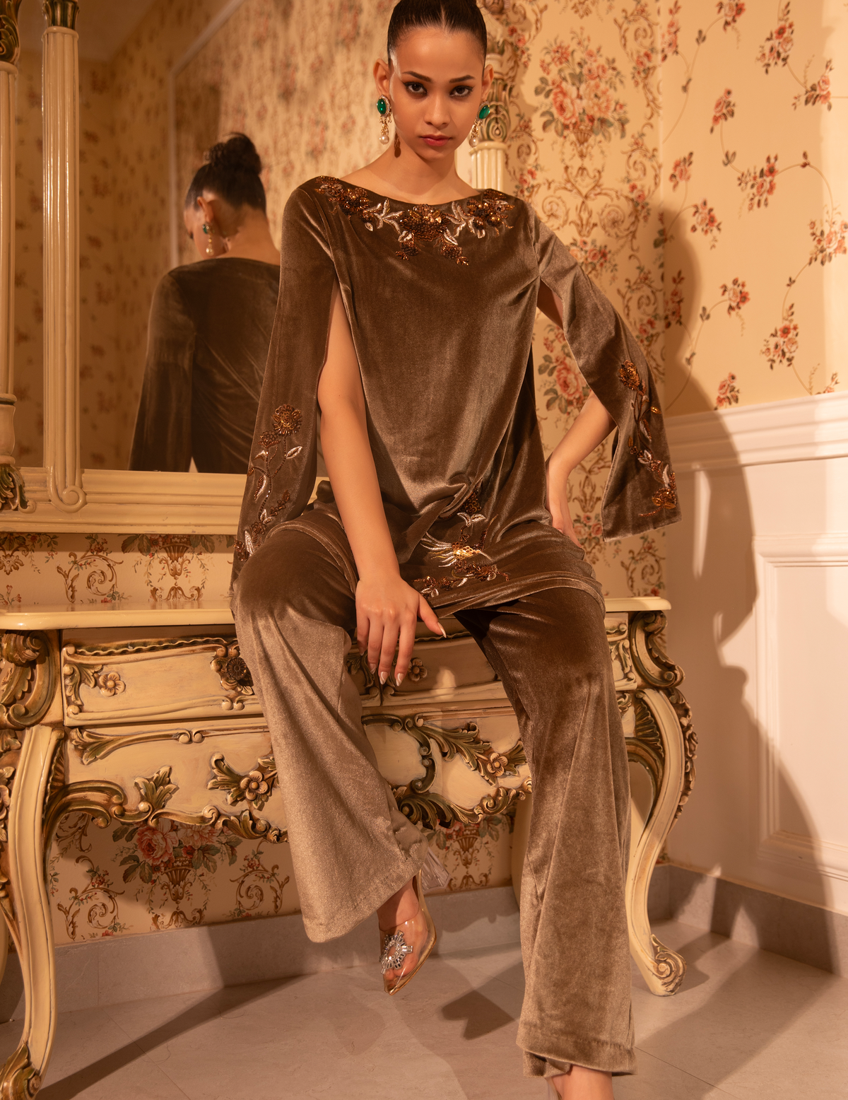 Gold Baroque Velvet Cape With Trousers