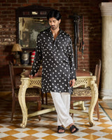 Siyaah Kurta Set