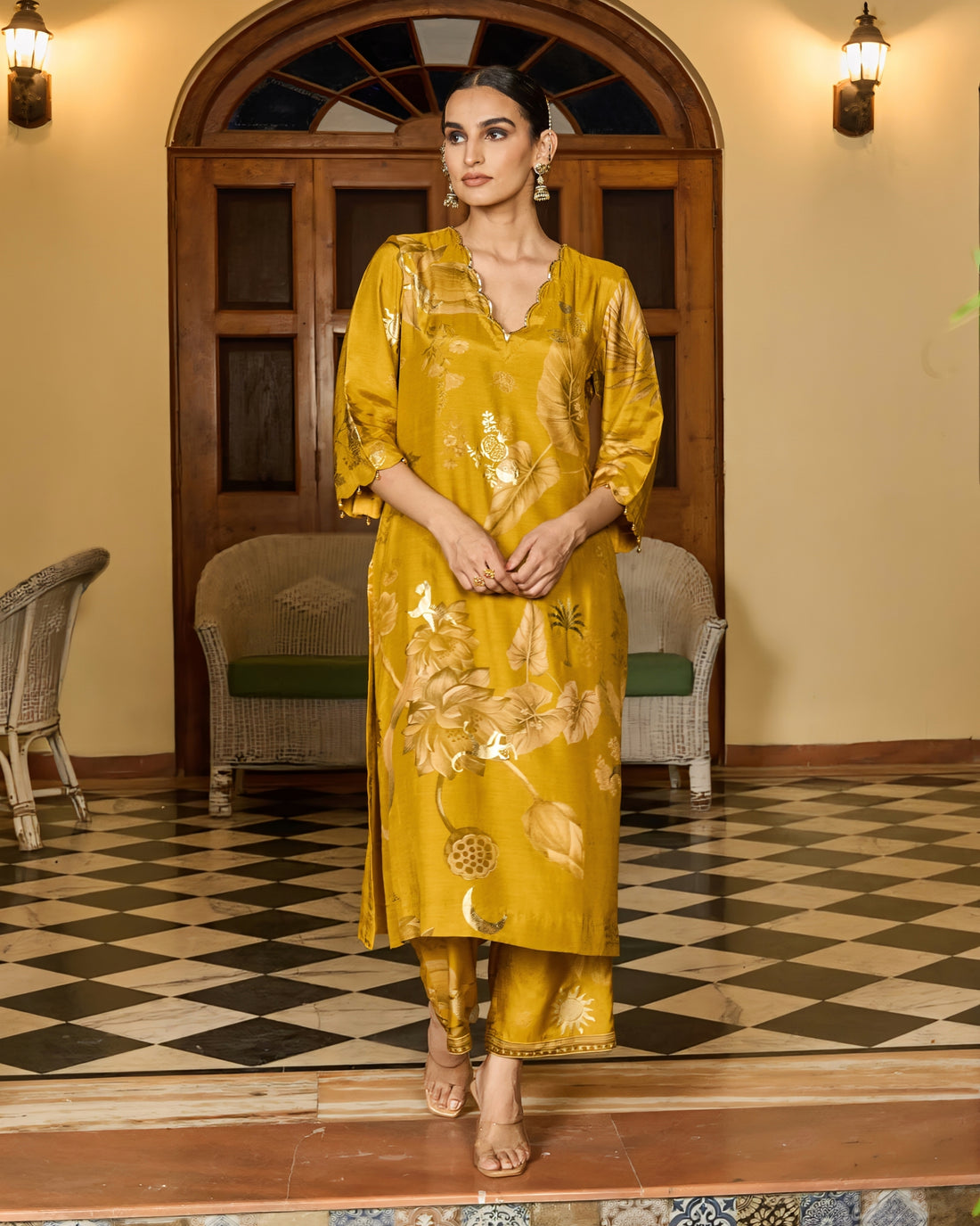 Manjari Suit
