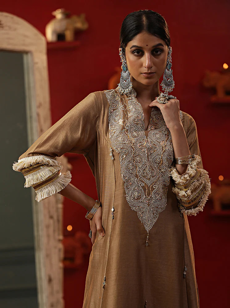 Golden Shringar Rass Big V Neck Suit