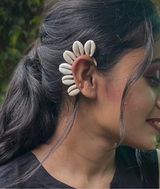 Cowrie Earcuff