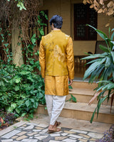 Saanjh Kurta And Jacket Set