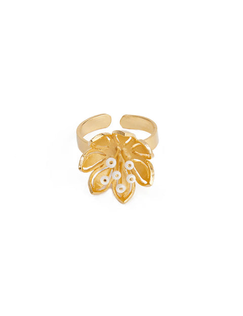 Pearly Golden Flower Ring