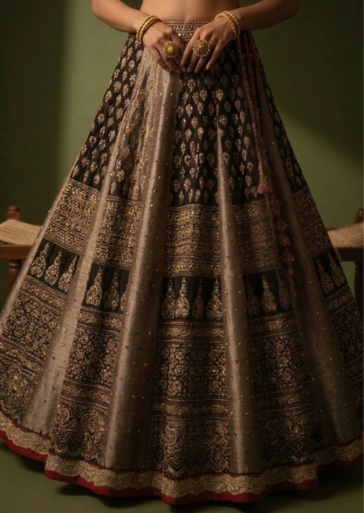 Gold & Silver Zardozi Mughal Motif Tissue Saree