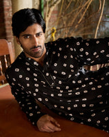 Siyaah Kurta Set