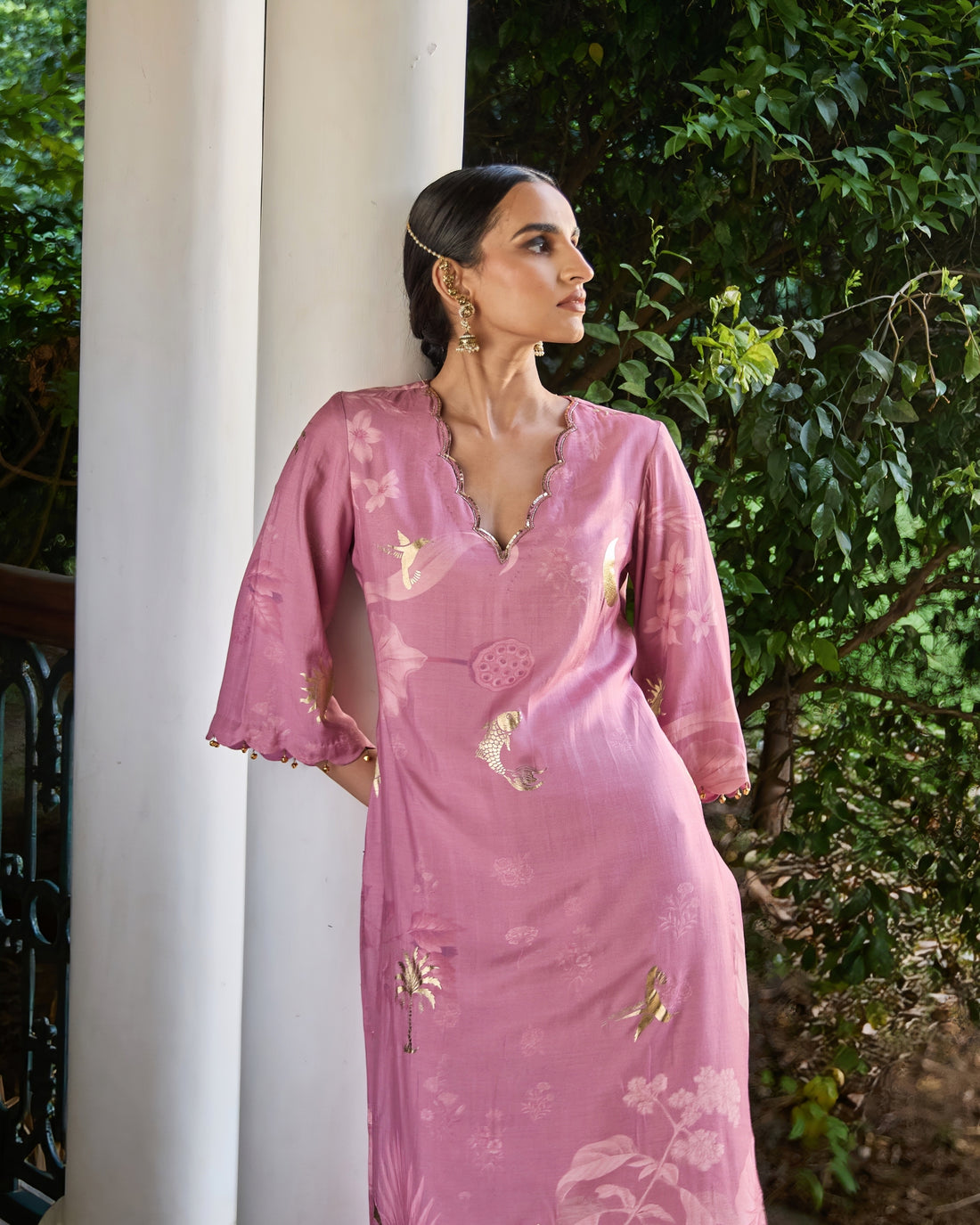 Manjari Suit