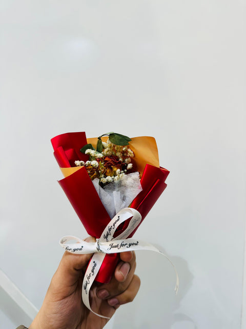 Love Infinite Mini Bouquet