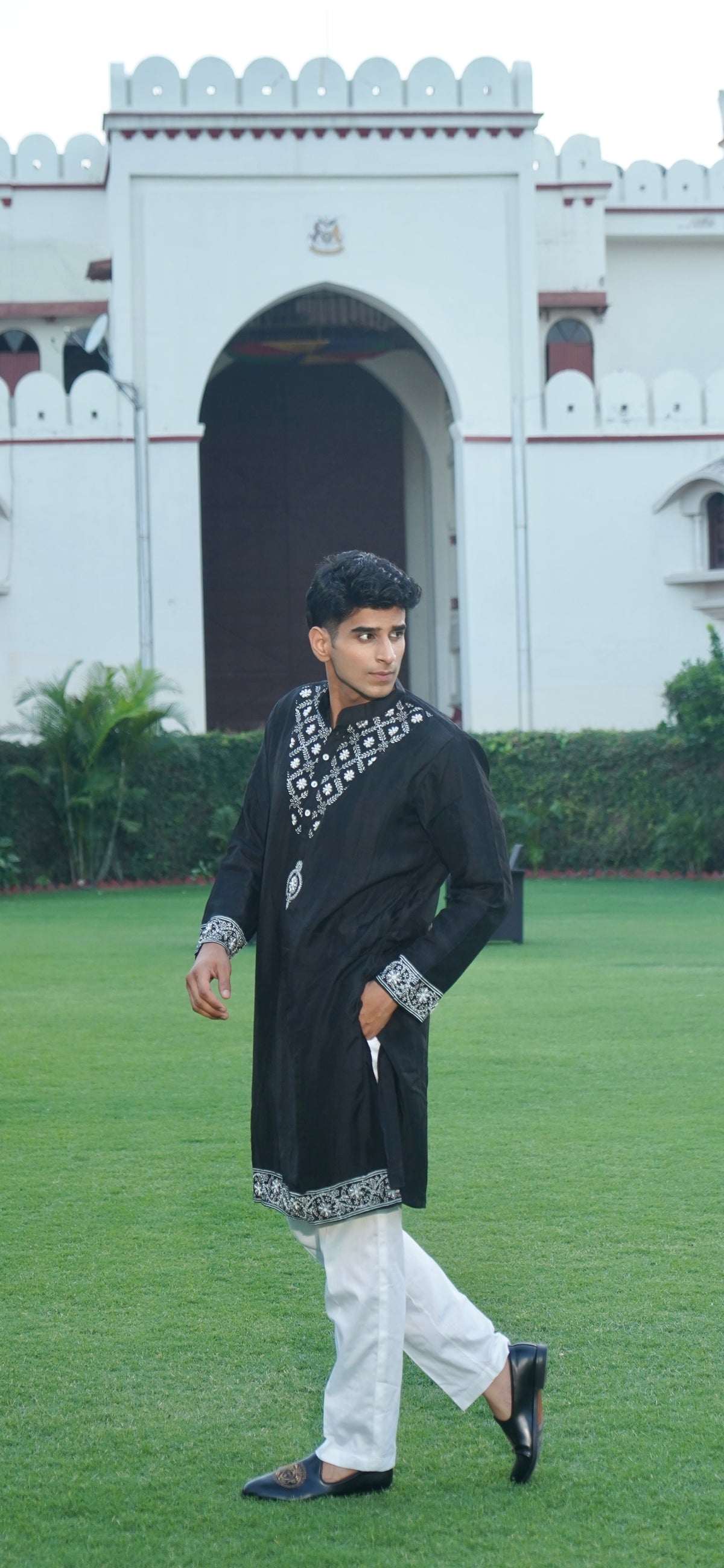 BLOOMING BLACK KURTA SET