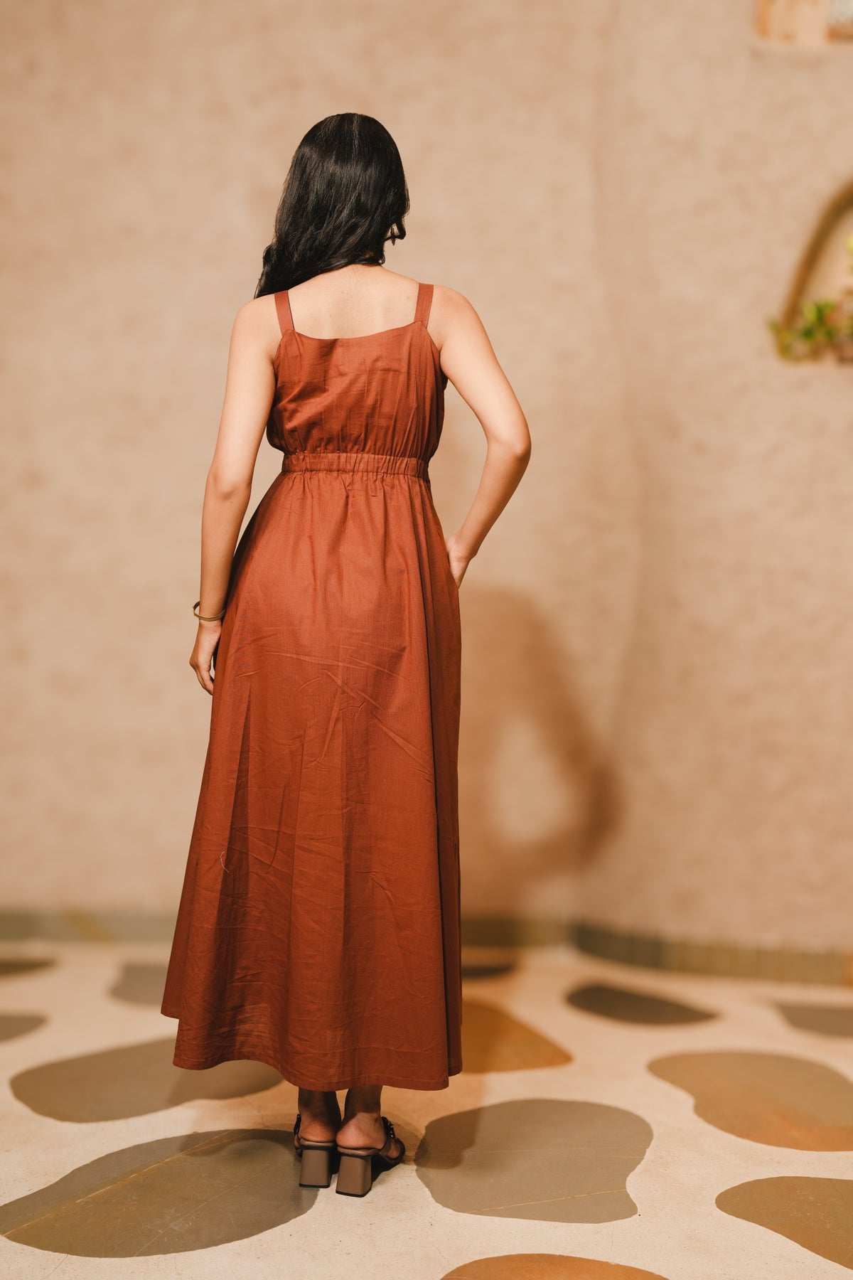 HAZELNUT HAZE DRESS
