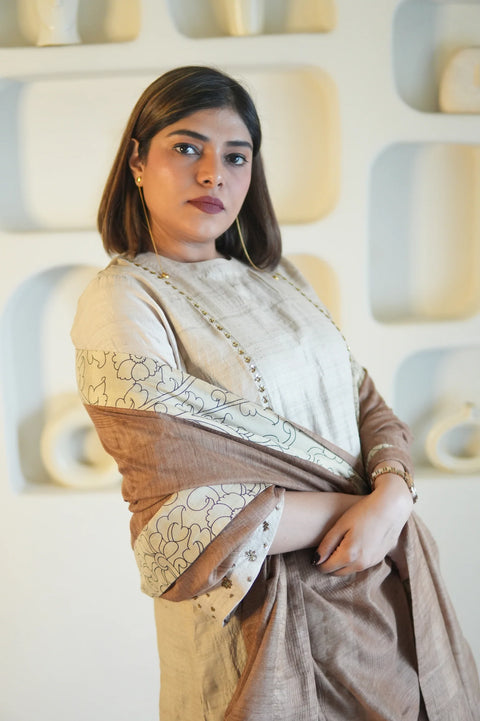 Khaas Gul Raw Silk Tunic And Pants With Dupatta