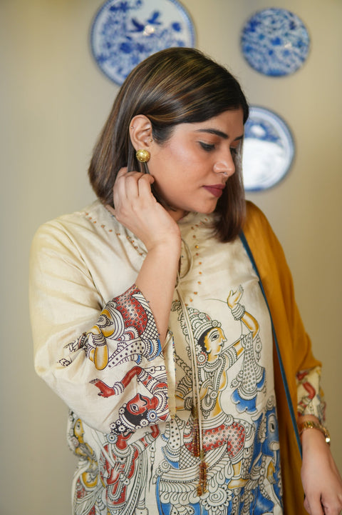 Neel Kesar Short Kurta Set