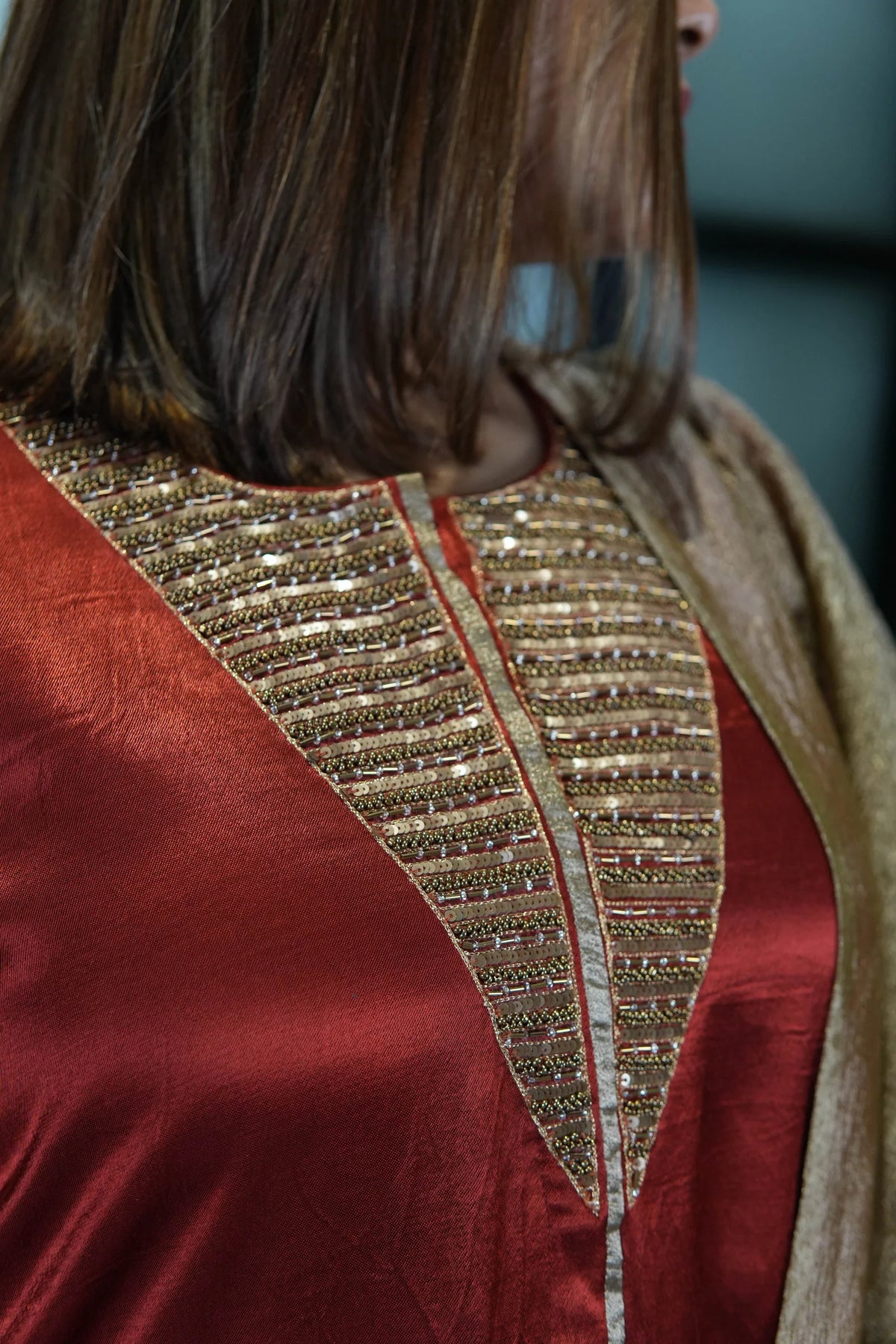 Noor-E-Ifra Maroon Mashru Kurta Set