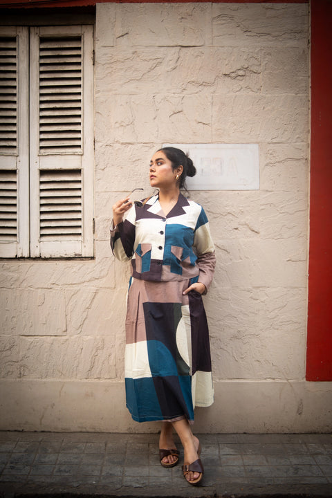 Peacock And Offwhite Geometric Printed Jacket And Skirt