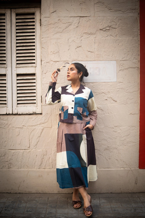 Peacock And Offwhite Geometric Printed Jacket And Skirt