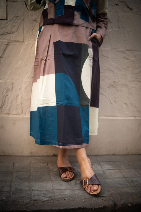 Peacock And Offwhite Geometric Printed Jacket And Skirt