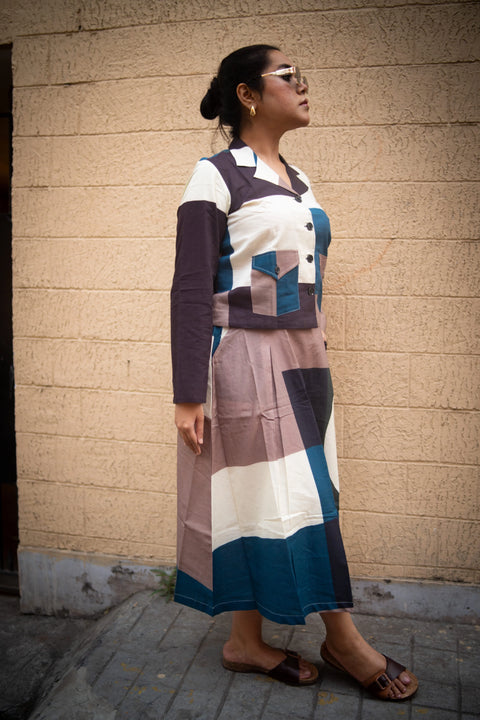 Peacock And Offwhite Geometric Printed Jacket And Skirt