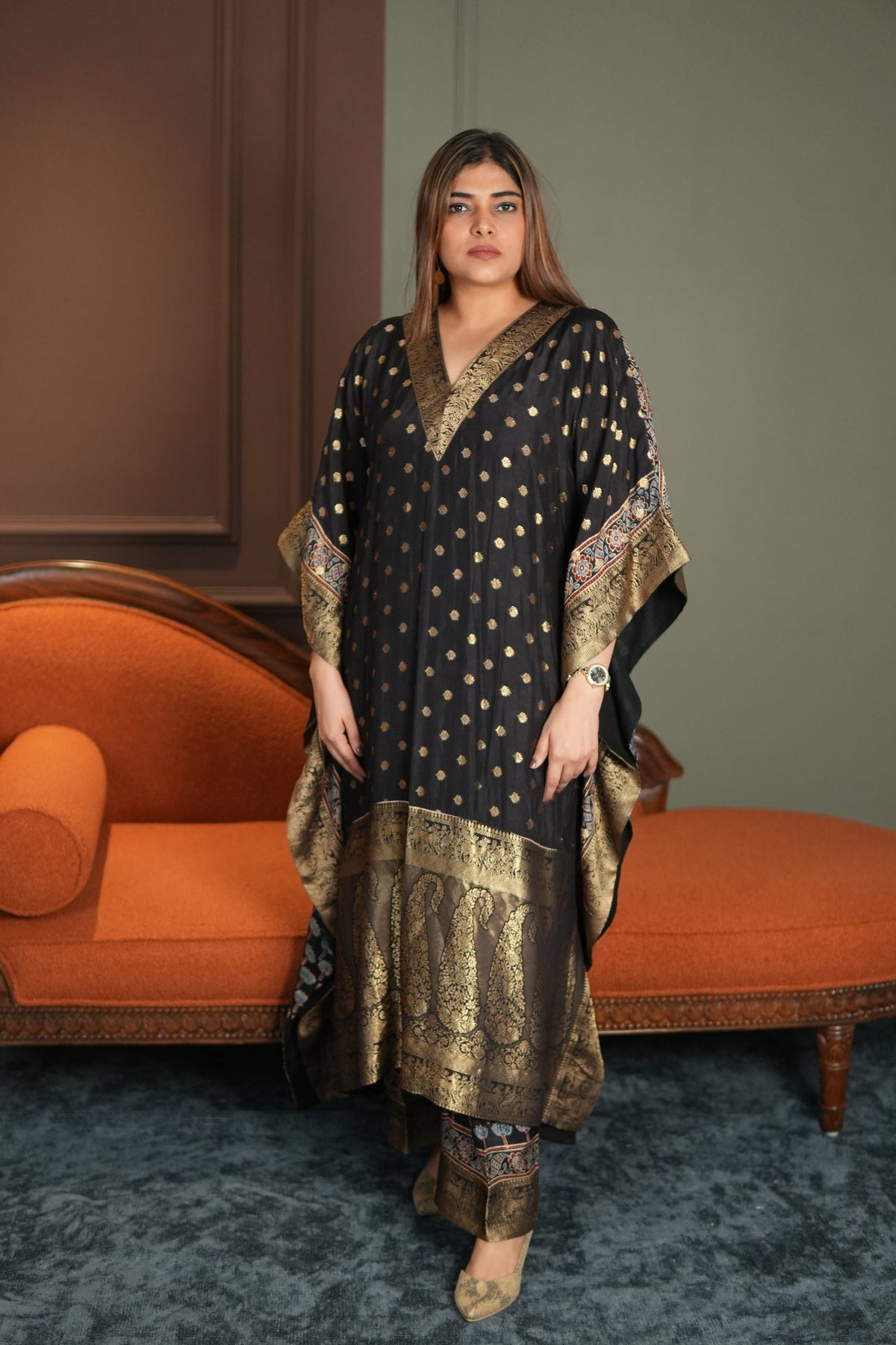 Noor-E-Zeba Black Dola Kaftan Set