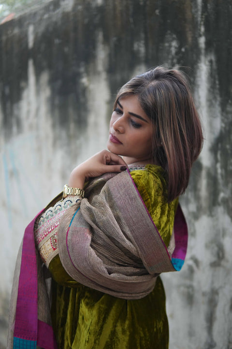 Khaas Dhoop Velvet Suit