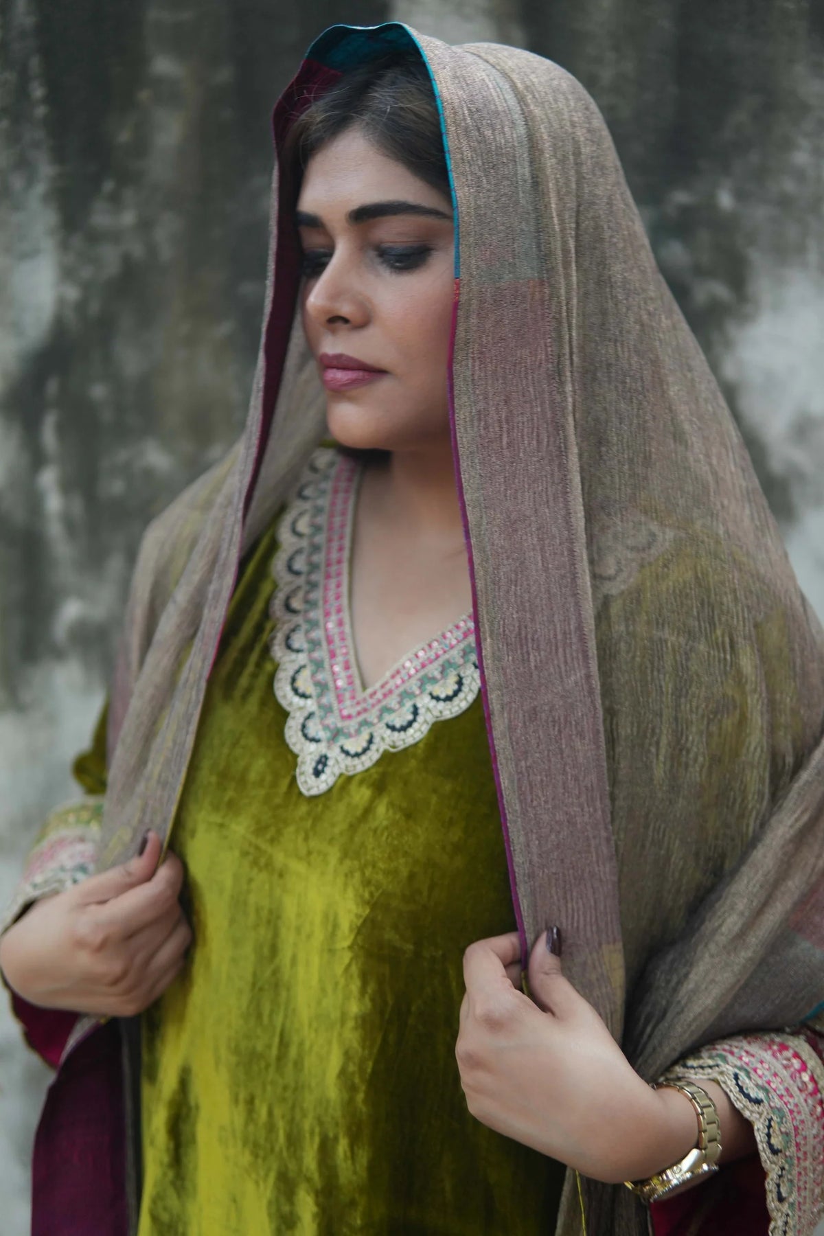 Khaas Dhoop Velvet Suit