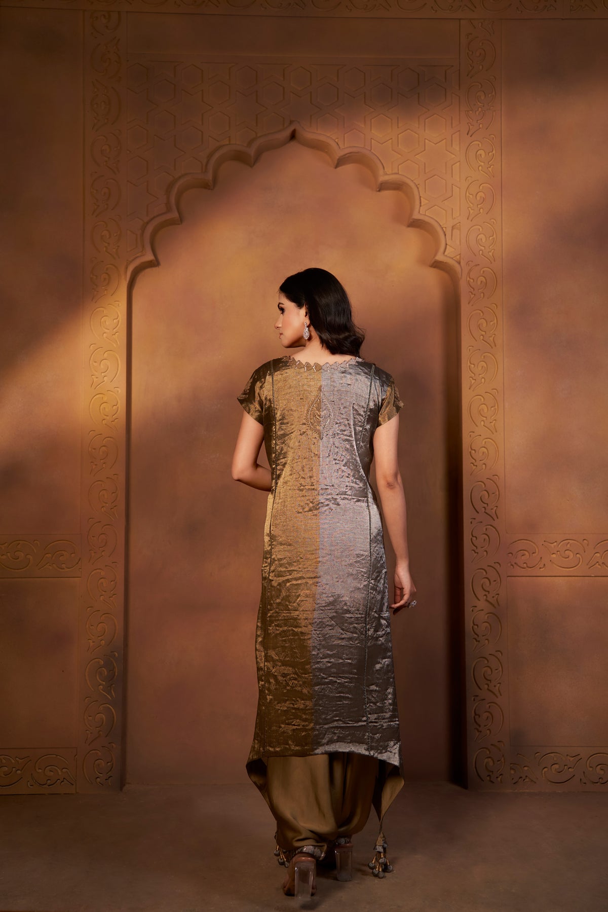 Vault and Metal Fling kurta set with dupatta