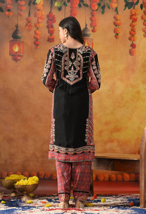 Black Chinon Kurta Set with Pink Printed Dupatta & Salwar