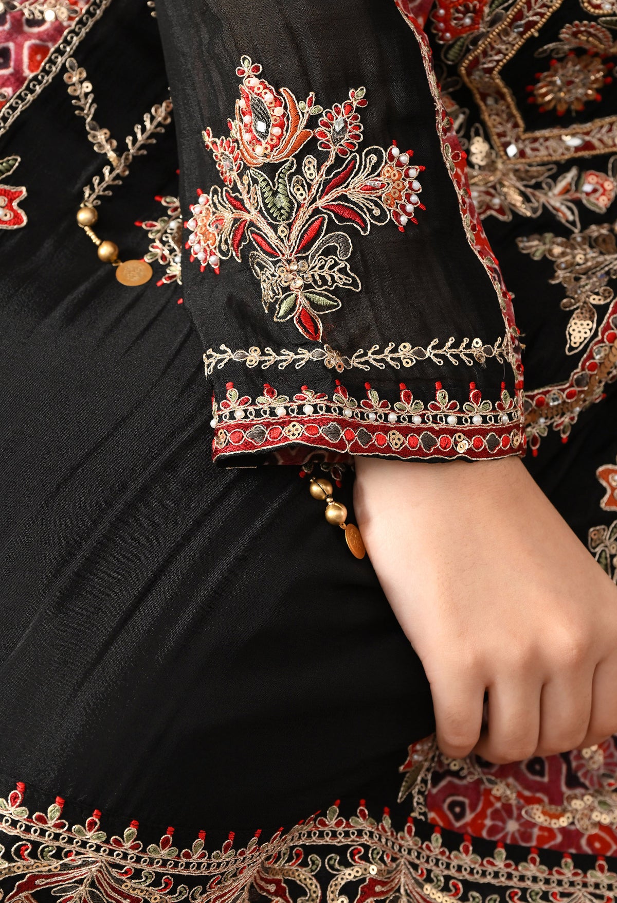 Black Chinon Kurta Set with Pink Printed Dupatta & Salwar