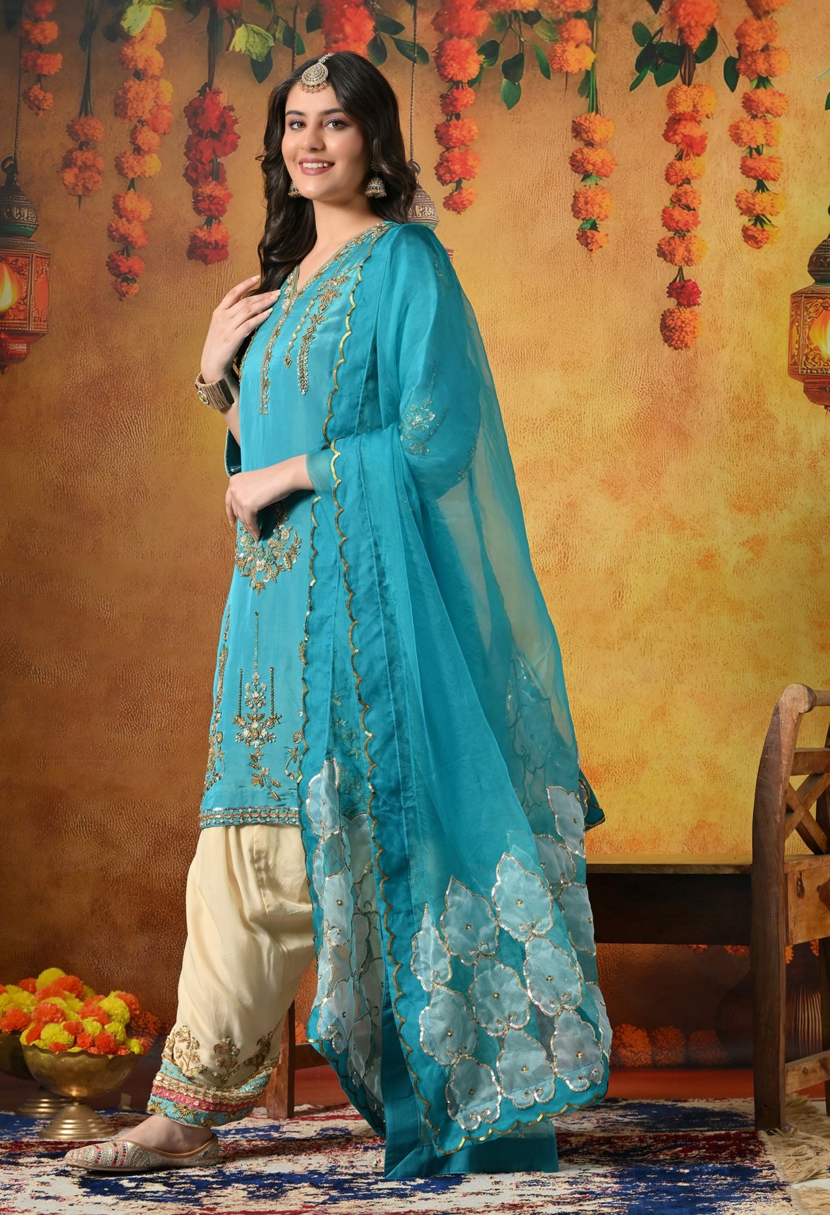 Radiant Firozi silk Kurta Set