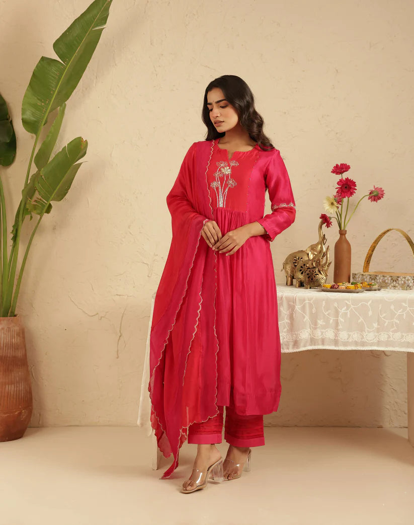 Rani Suit Set with Sleeve Detailing