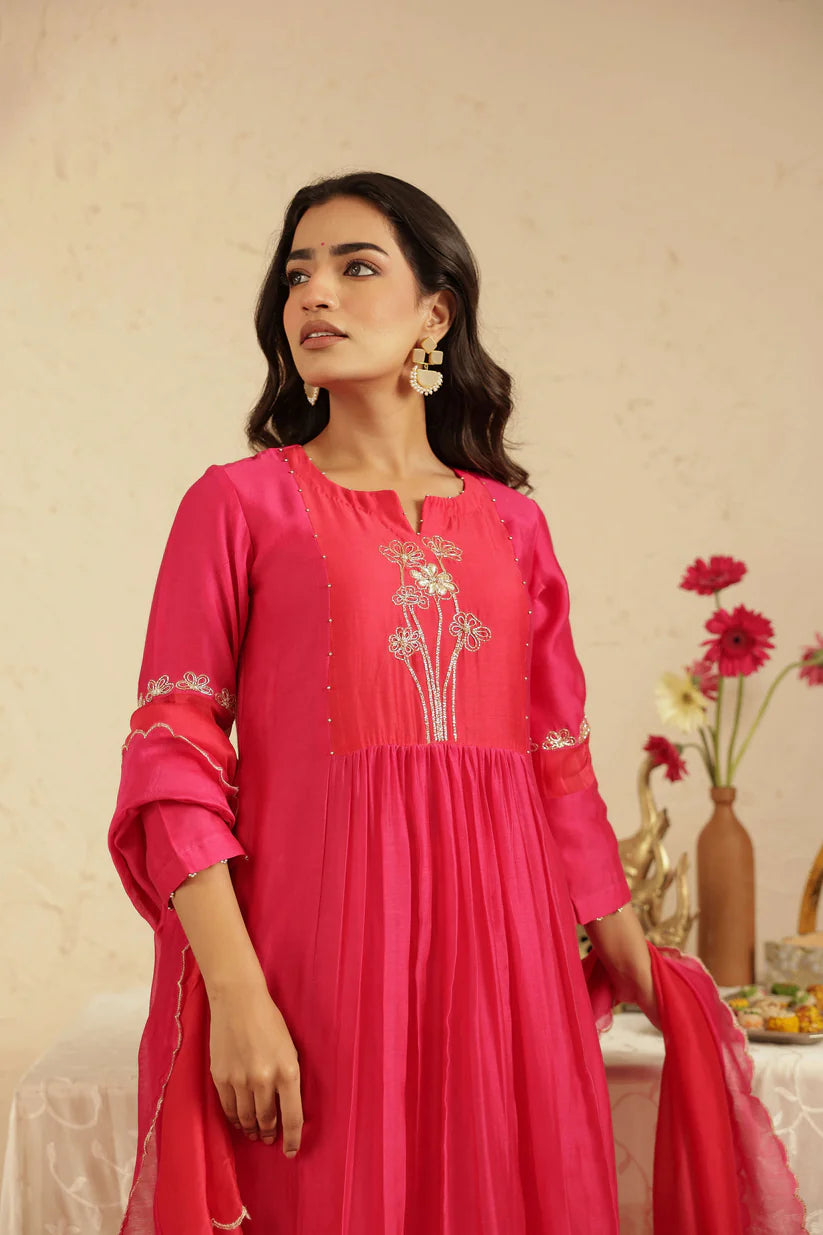 Rani Suit Set with Sleeve Detailing