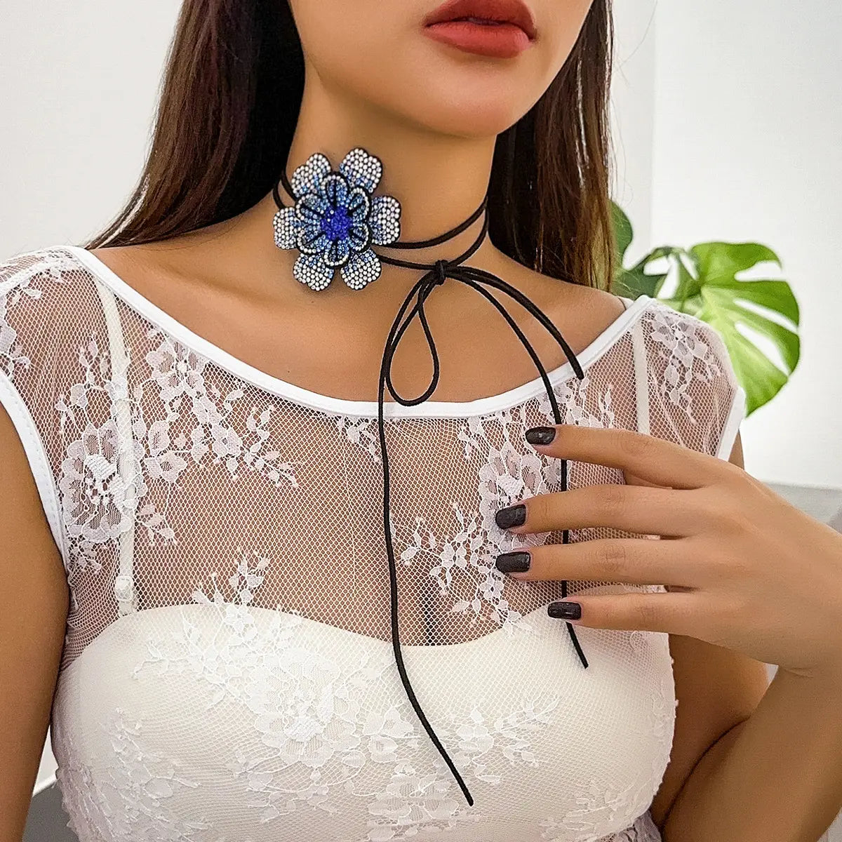 Lux Bling Flower Choker