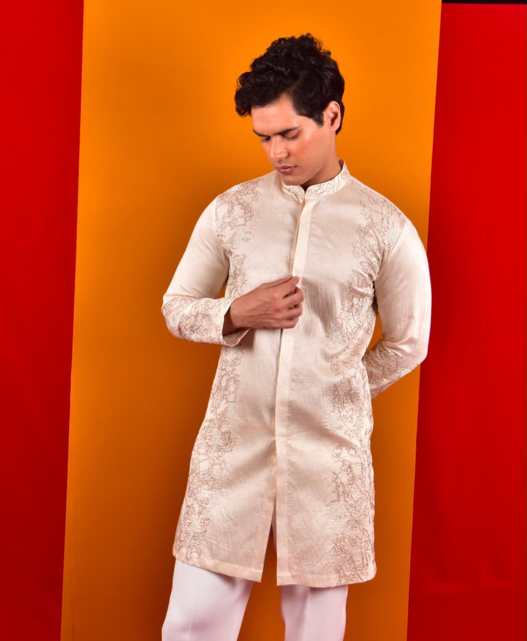 Off White Embossed Kurta with Zari and Poth Embroidery
