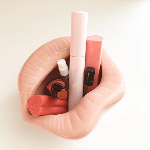 Hot Lips Makeup Organiser