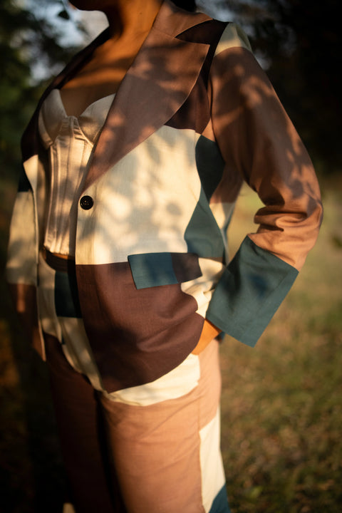 Peacock And Offwhite Geometric Printed Jacket And Trouser