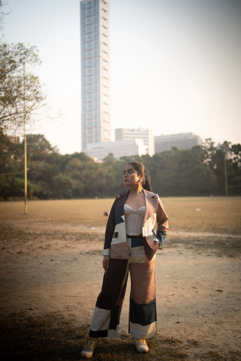 Peacock And Offwhite Geometric Printed Jacket And Trouser