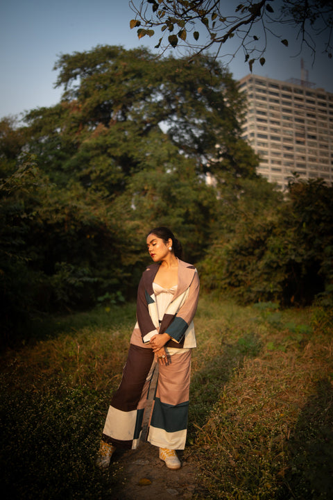 Peacock And Offwhite Geometric Printed Jacket And Trouser