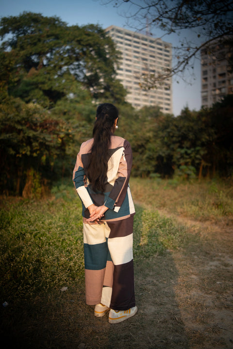 Peacock And Offwhite Geometric Printed Jacket And Trouser