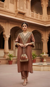 Mocha Pe Moka kaftan set