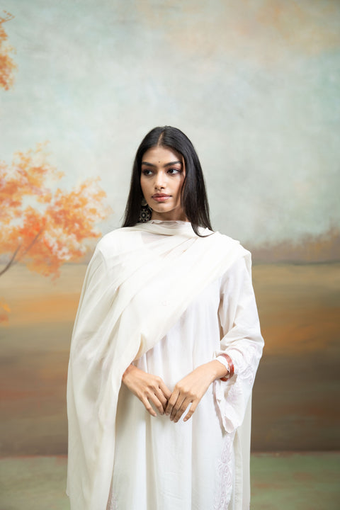 White & Pink Embroidery Cotton Silk & Georgette Kurta Set (3 Pcs)
