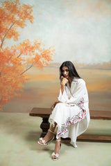 Off White Embroidery Cotton Silk Kurta Set (2 Pcs)