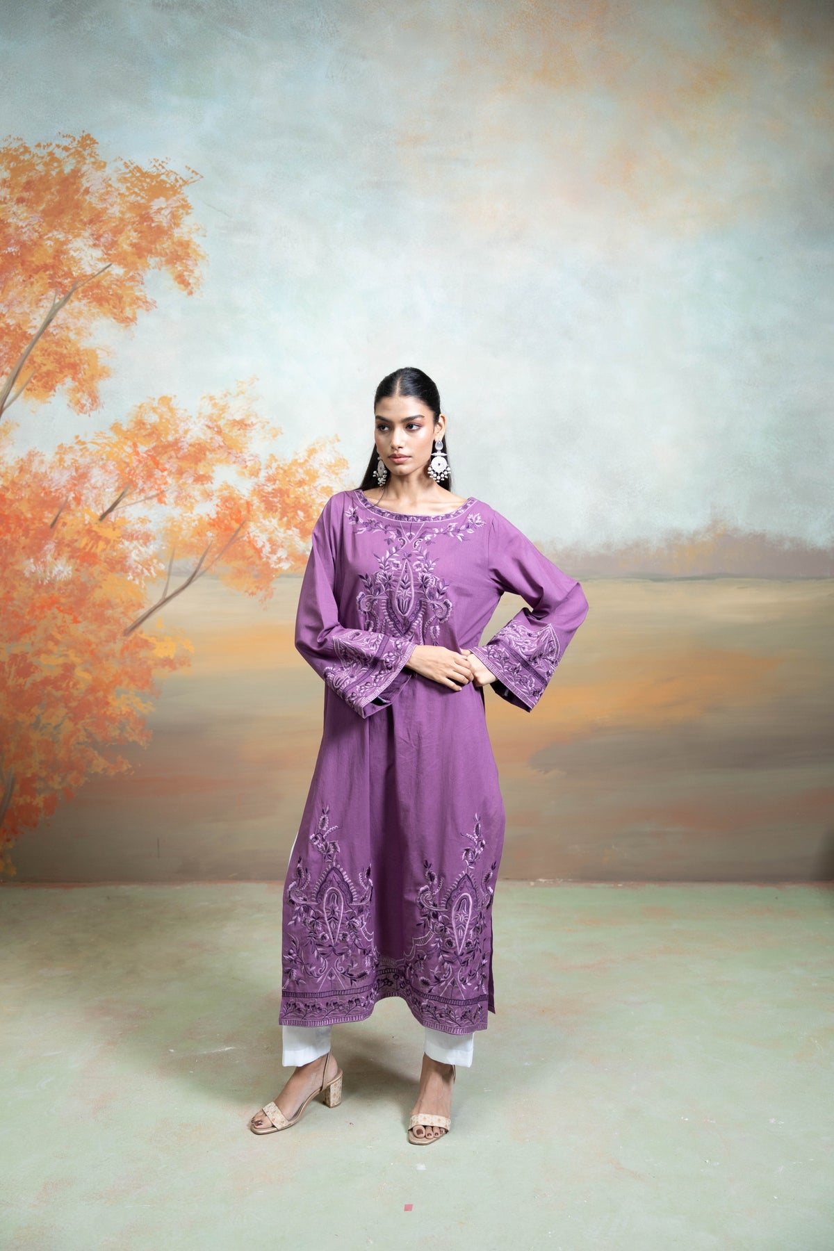 Purple Embroidery Cotton Silk Kurta Set (2 Pcs)