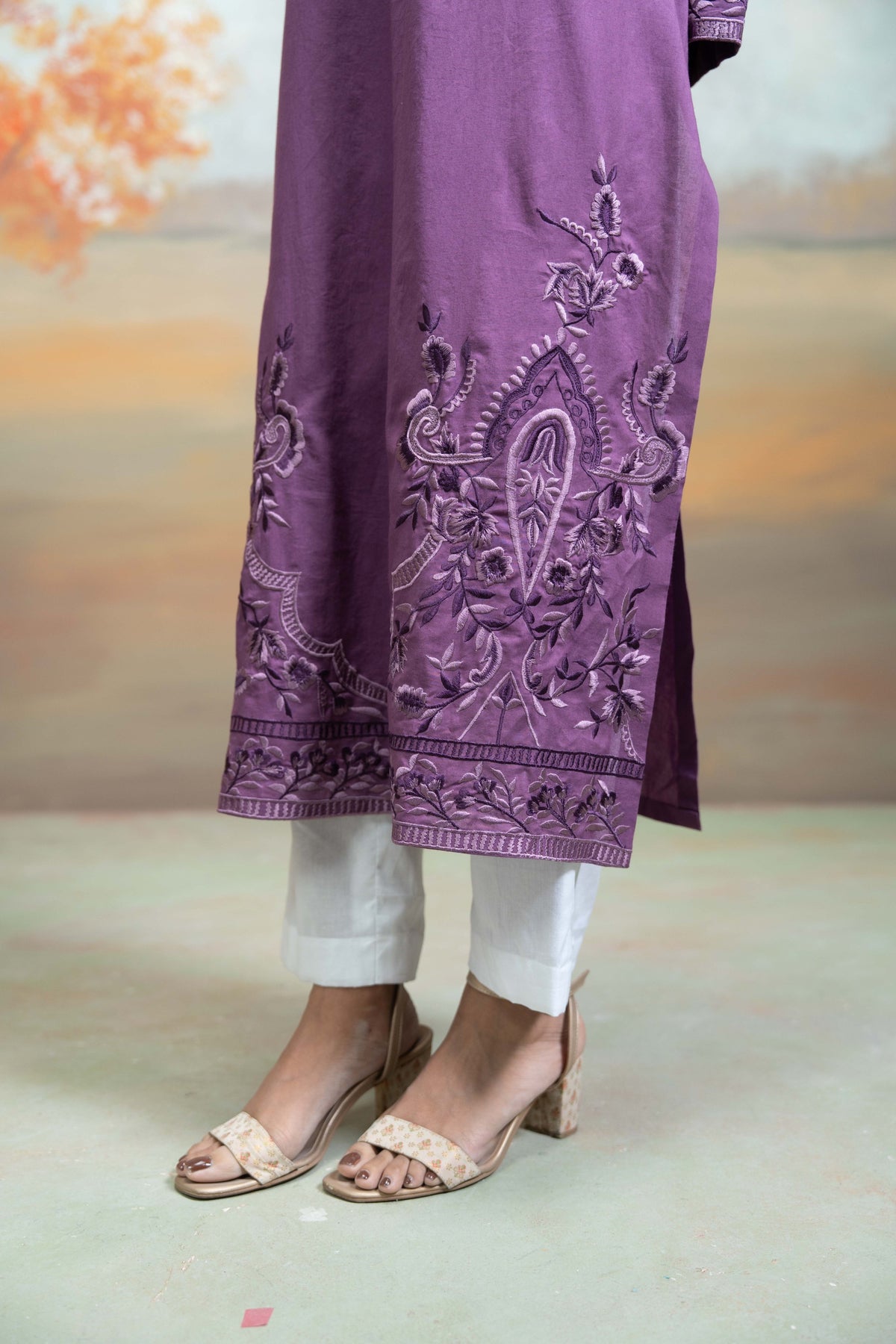 Purple Embroidery Cotton Silk Kurta Set (2 Pcs)