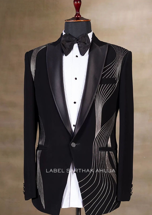 SILVER WIRING EMBROIDERED SUIT
