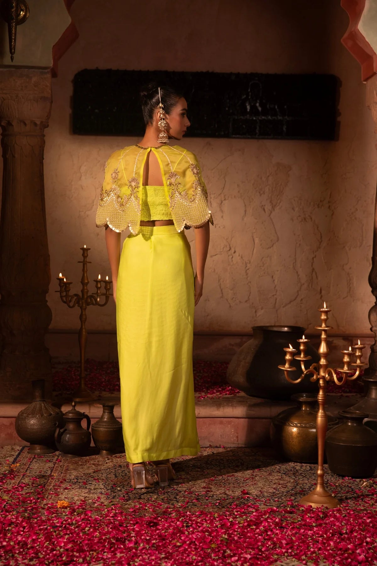 Lime Scaloop Cape Pleated Skirt Set
