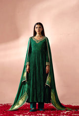 Swara Vasudha Anarkali