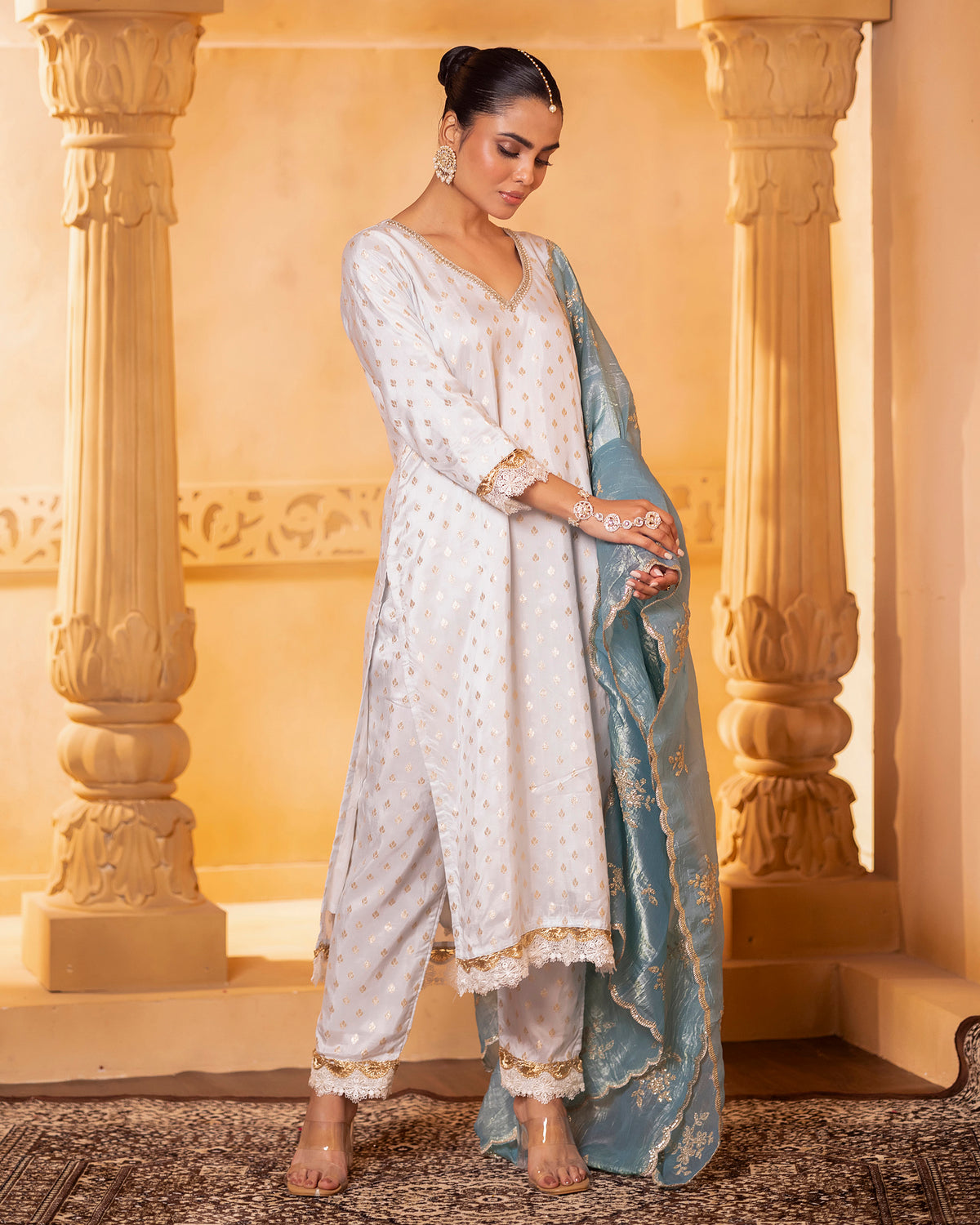 Sky Blue Kurta Set With Ice Blue Dupatta