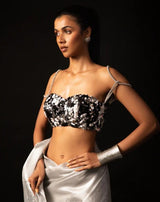 White Banarsi Silk Blend Metallic Tone Saree