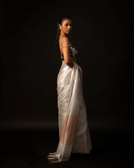 White Banarsi Silk Blend Metallic Tone Saree
