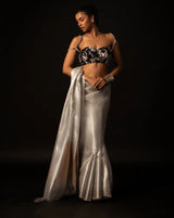 White Banarsi Silk Blend Metallic Tone Saree